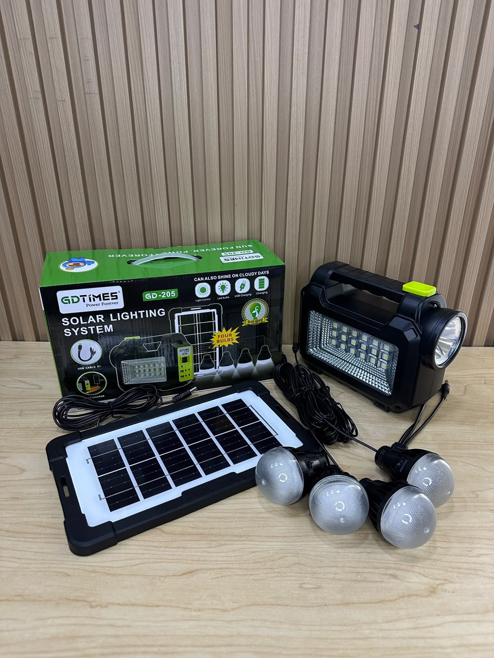 ☀️🔦 LINTERNA SOLAR GD TIMES GD205