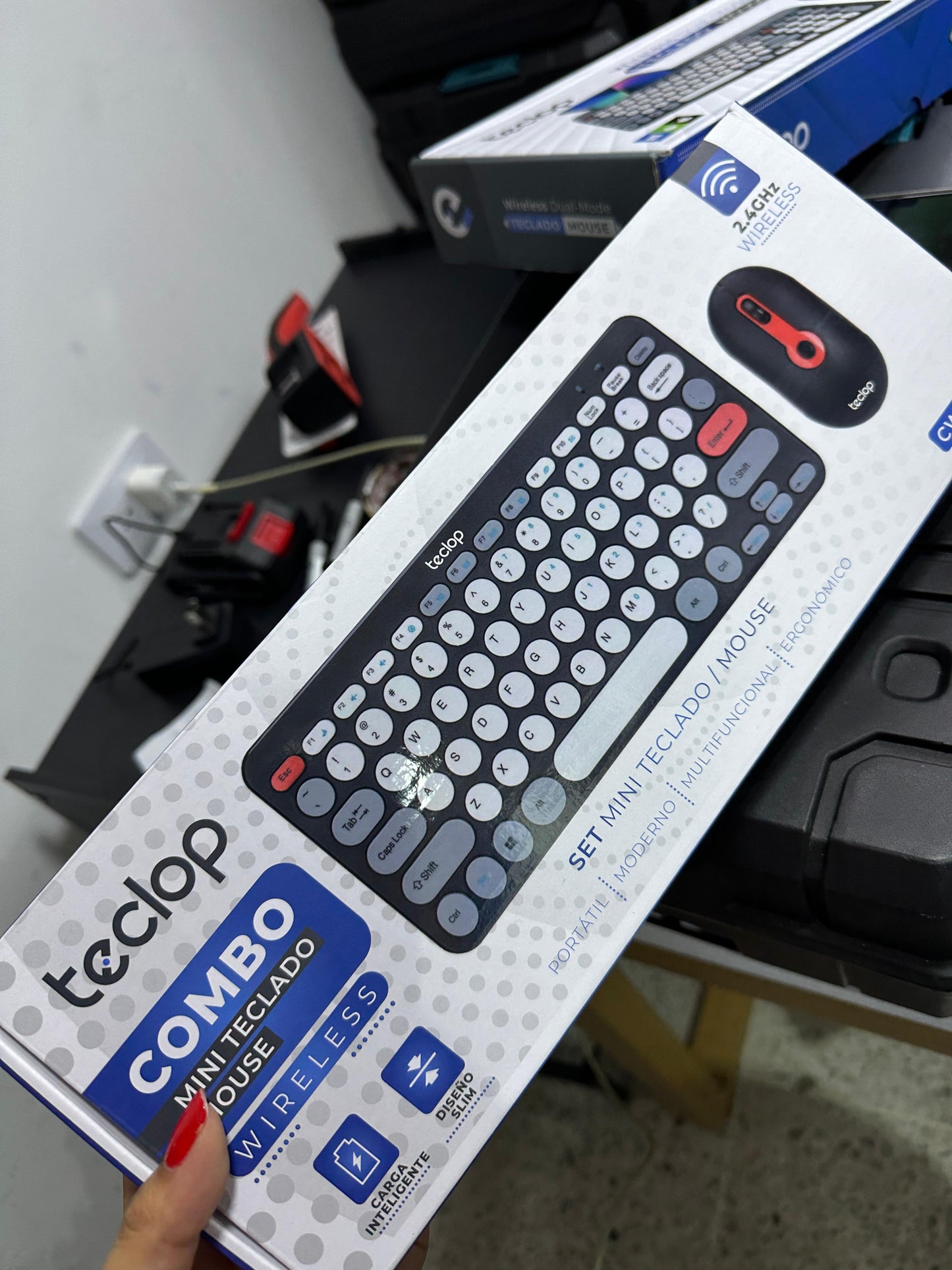 Combo teclado y mouse mini inalambrico