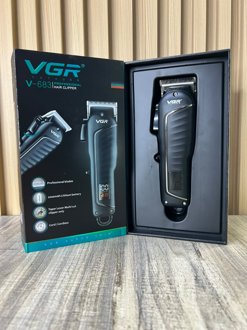 MÁQUINA CORTA PELO VGR 683 ✨
