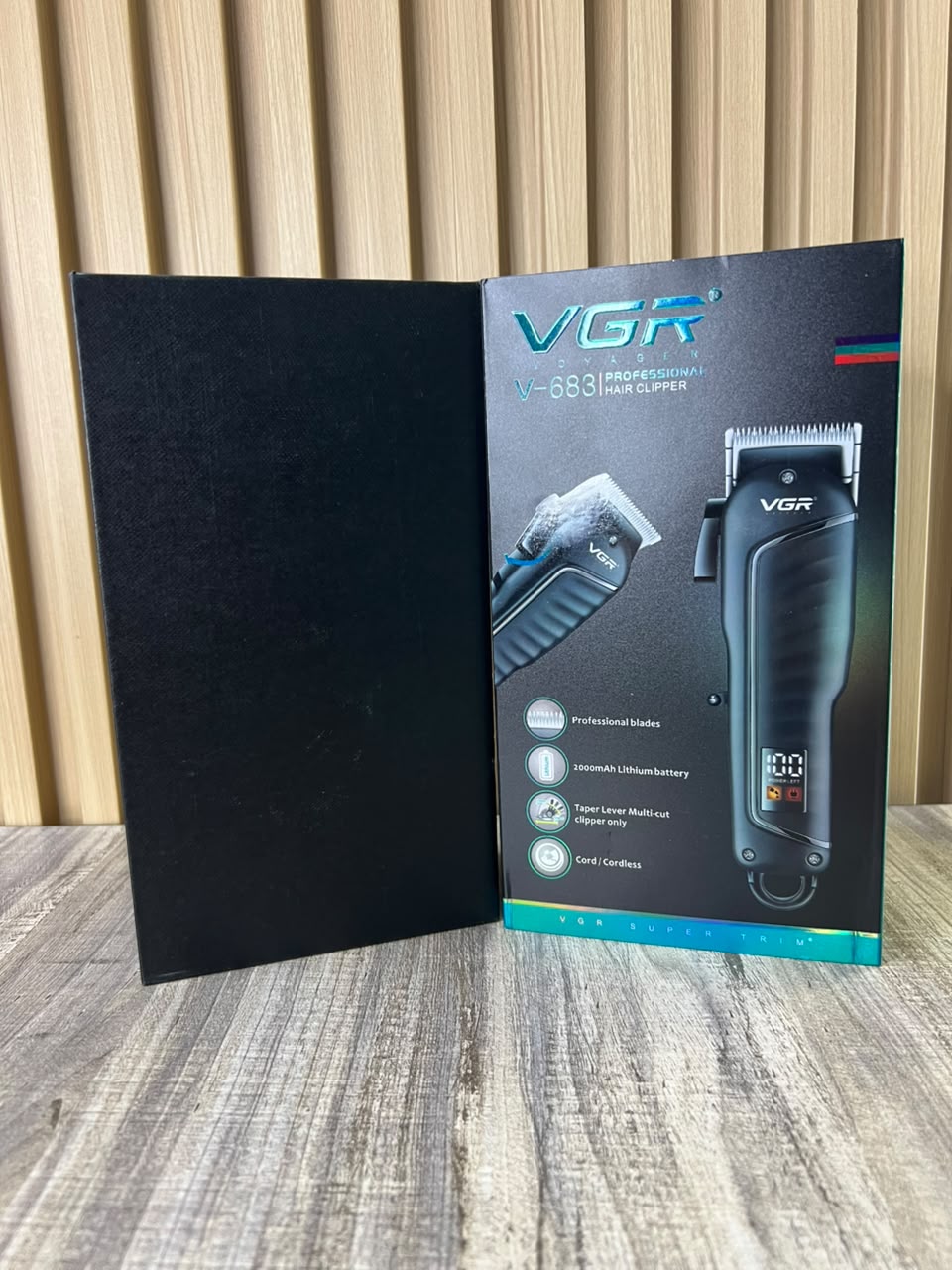 MÁQUINA CORTA PELO VGR 683 ✨
