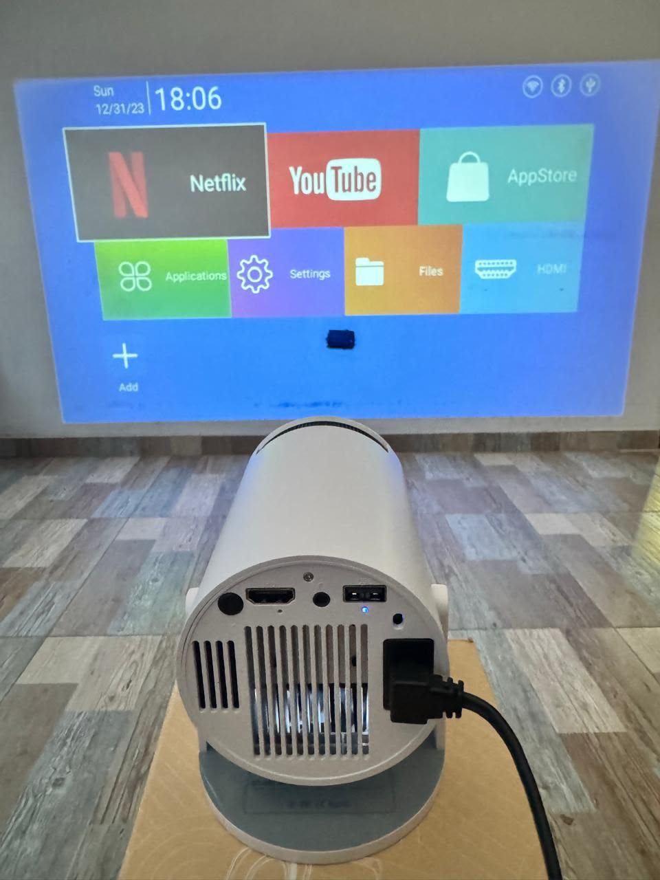 ✨ Proyector Smart HY300