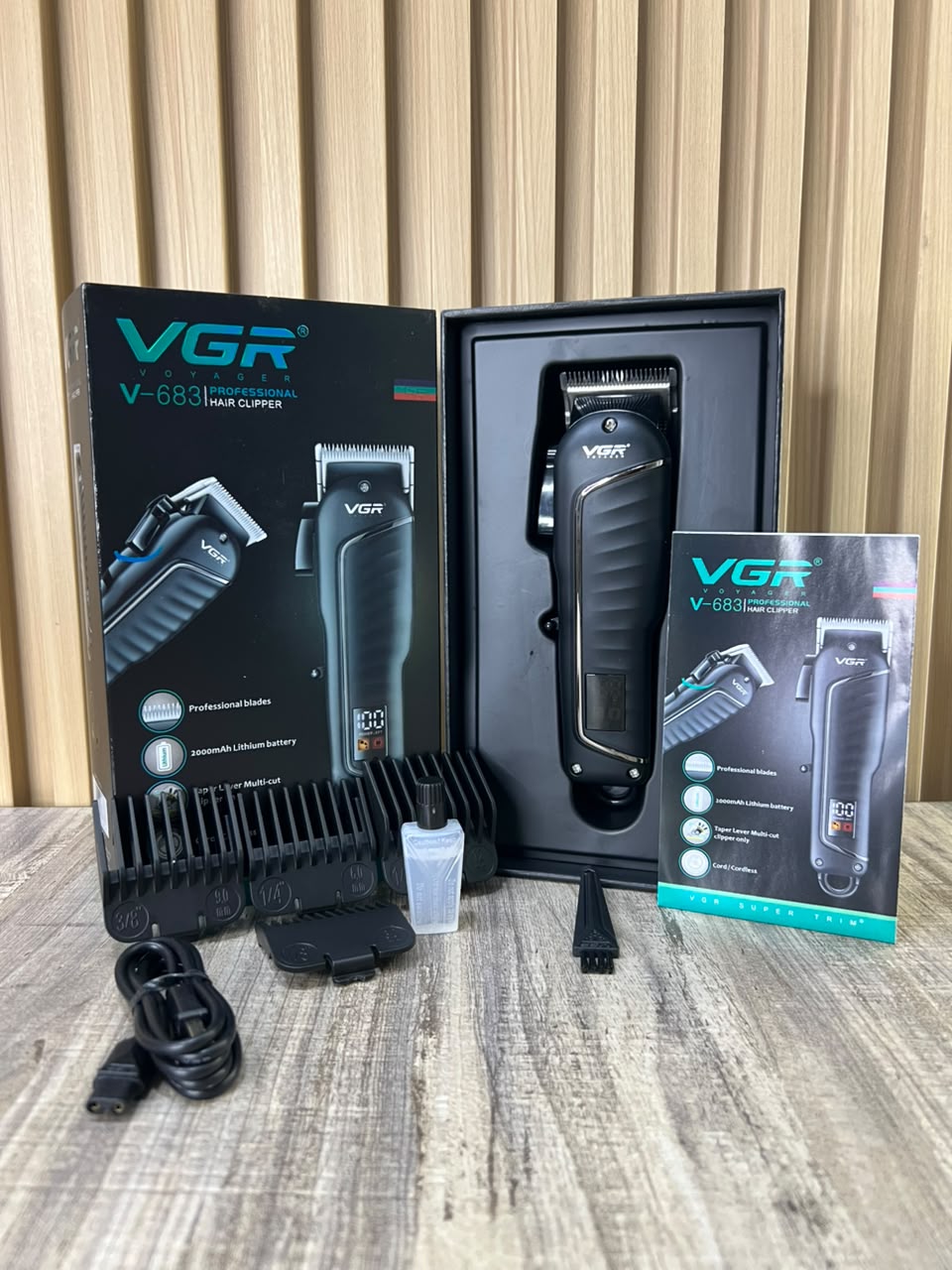 MÁQUINA CORTA PELO VGR 683 ✨